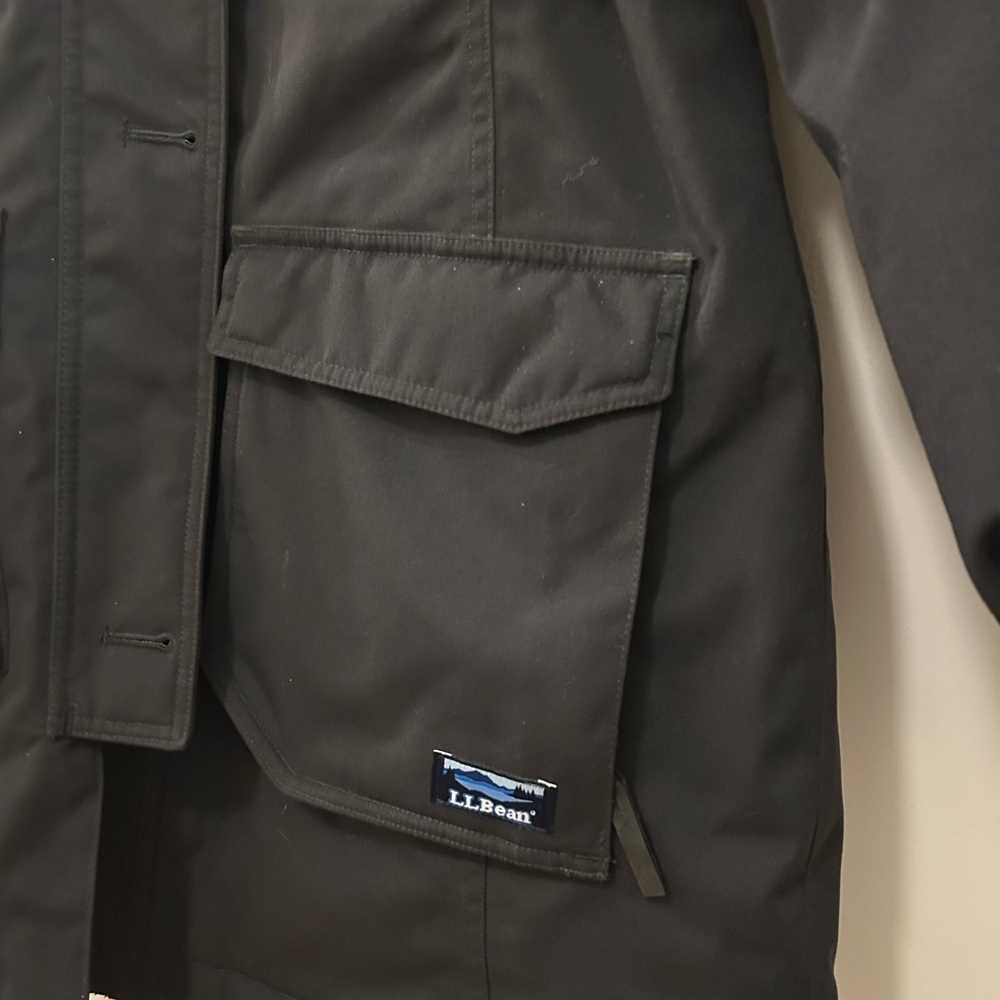 L.L. Bean Maine Mountain Parka - Picture 4 of 9